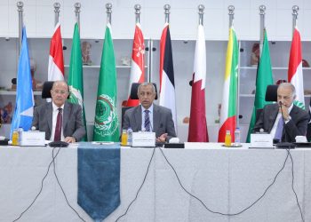 الأكاديمية العربية تحتضن اجتماع لجنة قطاع طب الأسنان بفرع العلمين الجديدة