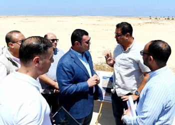 وزير الإسكان يتفقد مشروعات المرحلة العاجلة للأراضي البديلة بمنطقة “شمس الحكمة”