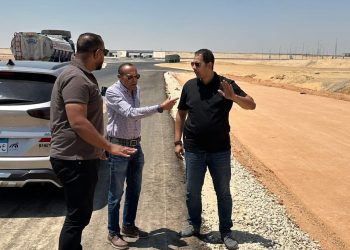 رئيس جهاز مدينة سفنكس الجديدة يتفقد مشروعات الطرق والمرافق