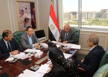 وزير الكهرباء يتابع خطة فصل الشركة المصرية لنقل الكهرباء لتعزيز الحوكمة وتوسيع الاستثمار