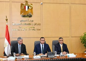وزيرا الإسكان والسياحة يتابعان مستجدات المخطط الاستراتيجي لتطوير المنطقة الممتدة بين مطار سفنكس الدولي ومنطقة هرم سقارة