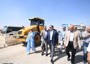 وزير الإسكان يتفقد محور التسعين الشمالي بالقاهرة الجديدة لمتابعة أعمال التطوير والبنية التحتية