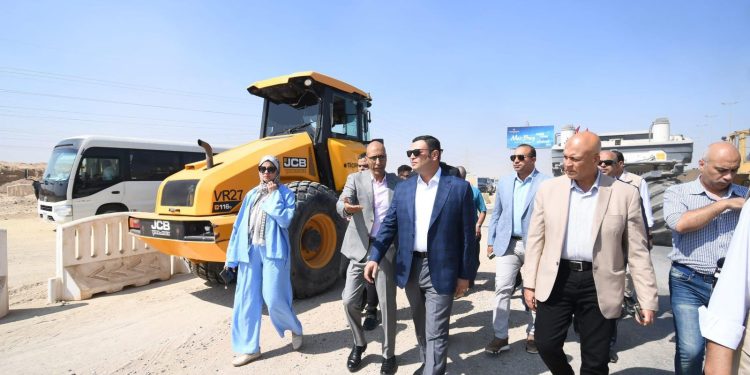 وزير الإسكان يتفقد محور التسعين الشمالي بالقاهرة الجديدة لمتابعة أعمال التطوير والبنية التحتية