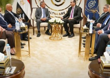 مصرف أبو ظبي الإسلامي يتعاون مع الهيئة العامة للرعاية الصحية لتعزيز الاستثمار بالقطاع الصحي