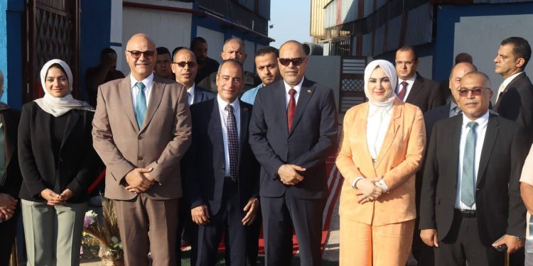 وزير العمل يفتتح مدرسة نصار جروب بالقليوبية.. وعباس صابر: خطوة مهمة لإعداد كوادر فنية وتوفير فرص عمل كريمة