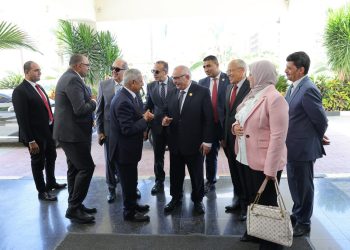 رئيس هيئة قضايا الدولة يزور الأكاديمية العربية لتعزيز سبل التعاون