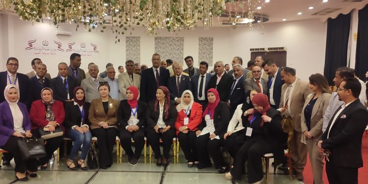 أمانة العبور لحزب الجبهة الوطنية تحتفل بفوز النائب فتحي دسوقي بمقعد مجلس الشيوخ