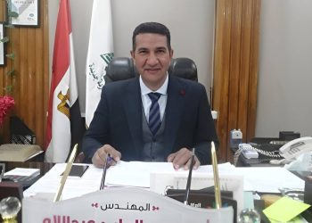 رئيس مدينة بني سويف الجديدة يحضر الاستعدادات النهائية الخاصة بتجديد حصول جهاز المدينة على شهادات الأيزو