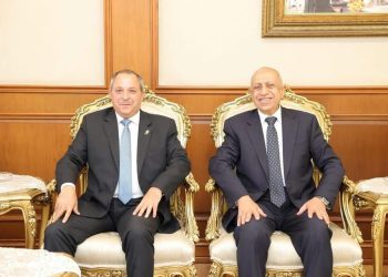 محافظ بورسعيد يستقبل رئيس الأكاديمية العربية للعلوم والتكنولوجيا للعلوم والتكنولوجيا والنقل البحري