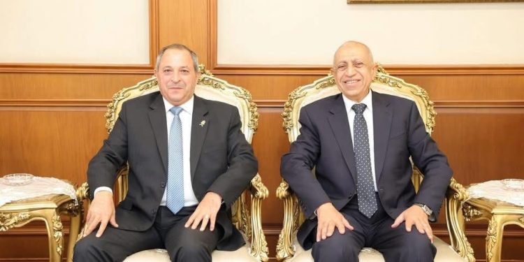 محافظ بورسعيد يستقبل رئيس الأكاديمية العربية للعلوم والتكنولوجيا للعلوم والتكنولوجيا والنقل البحري