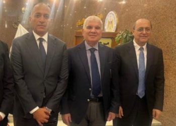 “كيما” تحقق أعلى إيرادات في تاريخها بـ 9.5 مليار جنيه.. و”طلعت” يؤكد: صافي ربح 987 مليون جنيه رغم التحديات