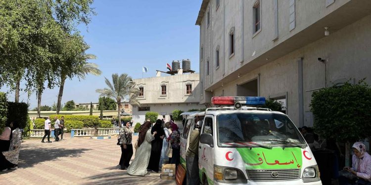 المعهد العالي للعلوم التجارية بالمحلة الكبرى يُطلق حملة للتبرع بالدم لدعم مصابي “البشبيشي”