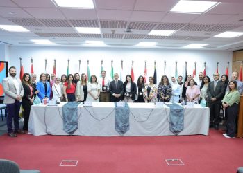 الأكاديمية العربية للعلوم والتكنولوجيا وكامبريدج يؤسسان لشراكة رائدة في مجال التقييم الرقمي