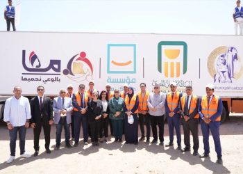 البنك الأهلي المصري يشارك في توزيع 20,000 كرتونة مواد غذائية للأسر الأولى بالرعاية بحلايب
