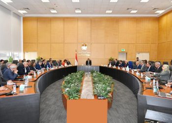 وزير الإسكان يترأس الاجتماع الأول للمجلس المصري للبناء الأخضر والمدن المستدامة