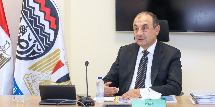 وزير قطاع الأعمال يجتمع برؤساء شركات “القابضة للسياحة والفنادق” لاستعراض مؤشرات الأداء ومستجدات المشروعات