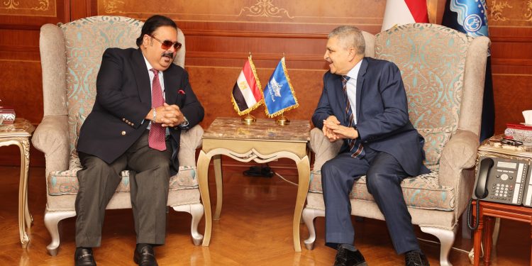 الفريق أسامة ربيع يبحث سبل عقد شراكة ثلاثية للتعاون في مجال الأمن الغذائي ضمن المشروعات التنموية لقناة السويس