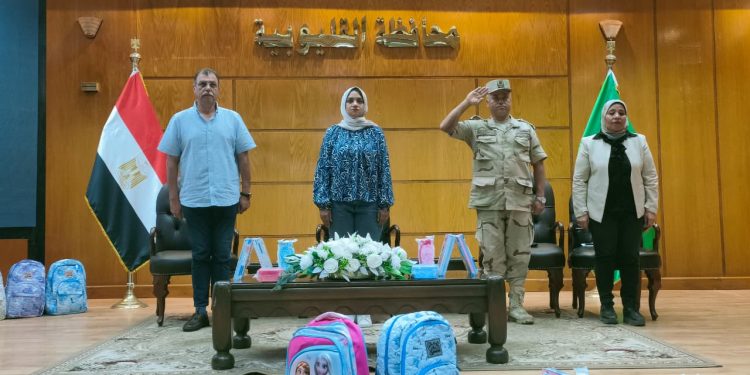 بتكليف من محافظ القليوبية.. نائبة المحافظ تُشارك في احتفالية توزيع شنط مدرسية على 200 طالب من الأسر الأولى بالرعاية