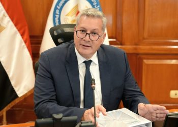 جهاز تنظيم سوق الغاز يناقش موضوعات استراتيجية لدعم التنافسية والصناعة