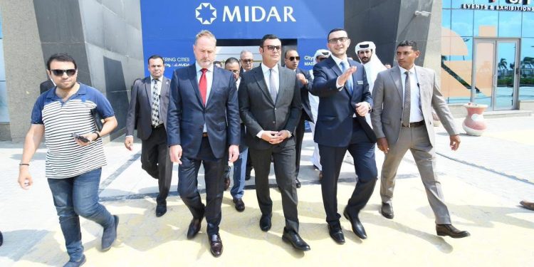 وزير الإسكان يفتتح النسخة الرابعة عشرة من «سيتي سكيب مصر» بمشاركة واسعة من المطورين العقاريين المحليين والدوليين