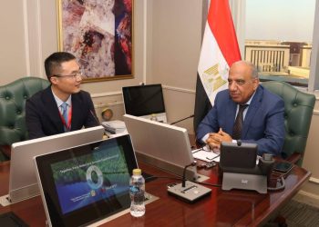 وزير الكهرباء  يبحث مع شركة هواوي الصينية العمل المشترك وتعزيز التعاون فى مجالات تخزين الطاقة والتحول الرقمى والحلول الذكية للشبكات