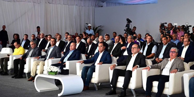 رئيس الوزراء يشهد إعادة تشغيل مصنع “إيجيبت أنود” بالسخنة بعد مشروع تأهيل شامل