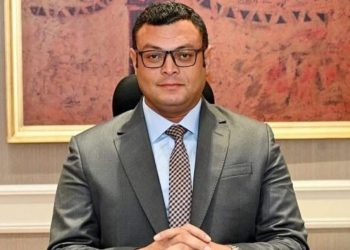 وزير الإسكان يُكلف المهندس أحمد جابر بالقيام بأعمال رئيس مجلس إدارة الشركة القابضة لمياه الشرب والصرف الصحي.. ورسلان مستشاراً فنياً للوزير 