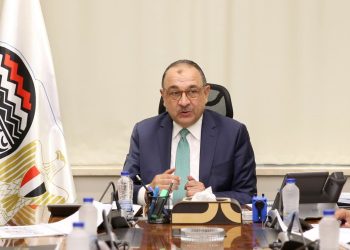 وزير قطاع الأعمال العام يستقبل وفدا من شركة “إندوراما” العالمية لبحث مجالات التعاون المشترك