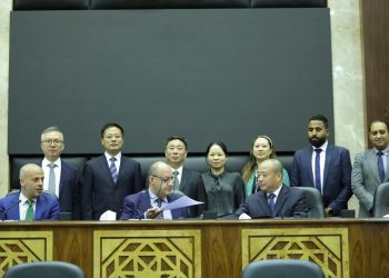 الأكاديمية العربية للعلوم والتكنولوجيا تستقبل وفداً رفيع المستوى من وزارة الموارد الطبيعية بجمهورية الصين الشعبية