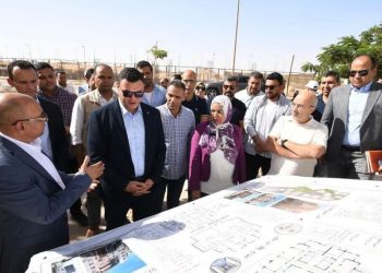 وزير الإسكان يتفقد أعمال تنفيذ وحدات “ديارنا” بمدينة أكتوبر الجديدة