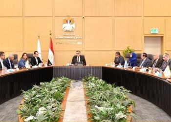 وزير الإسكان يترأس اجتماع المجلس المصري للبناء الأخضر والمدن المستدامة
