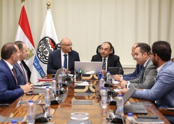 وزير قطاع الأعمال يستقبل محافظ القليوبية لبحث تعزيز التعاون وتعظيم الاستفادة من الأصول
