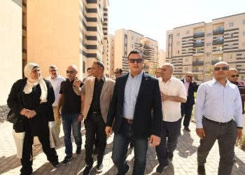 وزير الإسكان يتفقد وحدات المبادرة الرئاسية “سكن لكل المصريين” بمدينة العاشر من رمضان