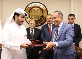 وزير قطاع الأعمال العام يشهد توقيع اتفاقية شراكة مصرية–قطرية–أمريكية لتأسيس منظومة تصنيع طبي متكاملة تخدم الأسواق العربية والعالمية