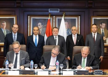 البنك الأهلي المصري يشارك في مبادرة “افتح حسابك في مصر” للمصريين العاملين بالخارج