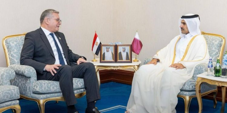 علي هامش اجتماع منتدي الدول المصدرة للغاز بالدوحة.. وزير البترول يلتقي مع كبار المسئولين في قطر