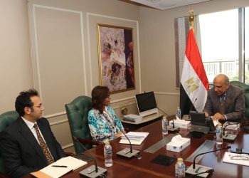 وزير الكهرباء يبحث مع رئيس الأكاديمية الوطنية للتدريب التنسيق والعمل المشترك في مجالات التدريب