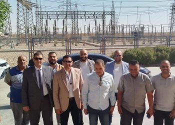 إنجاز جديد للكهرباء: توصيل التيار لـ 34 ألف فدان بشرق العوينات خلال 60 يومًا فقط