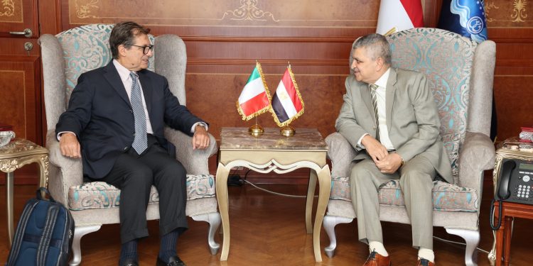 الفريق أسامة ربيع يلتقي المبعوث الإيطالي لمشروع الممر الاقتصادي الهند _الشرق الأوسط_ أوروبا “IMEC” لبحث سبل التعاون المشترك