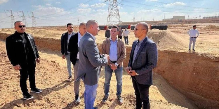 مساعد نائب رئيس الهيئة يتفقد مشروعات المرافق بحدائق العاصمة