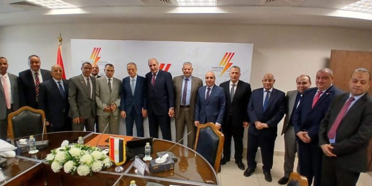 استعراض ميزانية مصر العليا للكهرباء خلال الجمعية العمومية لمناقشة ميزانية العام 2024-2025 بالقابضة للكهرباء