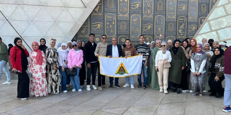 جامعة بنها تنظم رحلات لطلابها لزيارة المتحف المصري الكبير