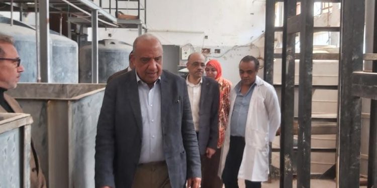 وزير الكهرباء يتفقد مجمع الوحدات التكنولوجية التابع لهيئة المواد النووية بمنطقة أنشاص