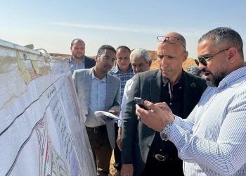 مساعد نائب رئيس هيئة المجتمعات العمرانية يتفقد مشروعات التنمية بمدينة العبور الجديدة