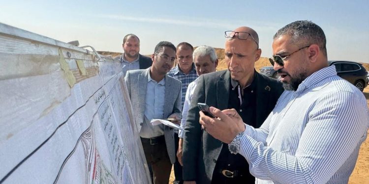 مساعد نائب رئيس هيئة المجتمعات العمرانية يتفقد مشروعات التنمية بمدينة العبور الجديدة