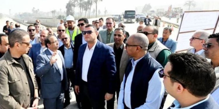 وزير الإسكان ومحافظ الفيوم يتفقدان مجمع محطات مياه الشرب بالعزب الجديدة ضمن المبادرة الرئاسية “حياه كريمة”