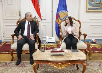 رئيس البنك الزراعي يستعرض مع محافظ البحيرة برامج تمويل صغار المزارعين لتحقيق التنمية الزراعية والريفية