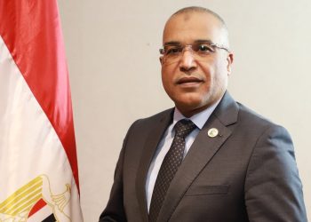 عباس صابر في رسالة اليوبيل الذهبي لعيد البترول: خمسون عامًا من السيادة والإنجاز بدأت باستعادة الحقول بعد نصر أكتوبر