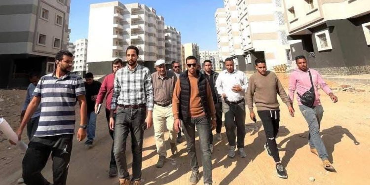 قيادات جهاز حدائق العاصمة يتفقدون المشروعات الجارية