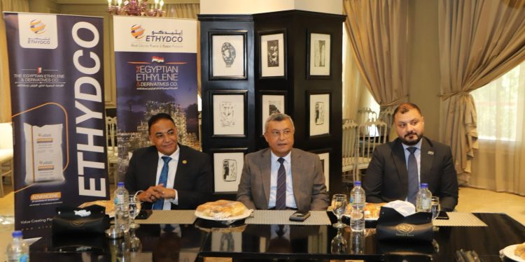إيثيدكو على خطى الطاقة الخضراء بإنشاء محطة طاقة شمسية